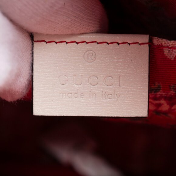 Authentic Gucci White Stripe Leather Trapuntata Handbag - Picture 9 of 12